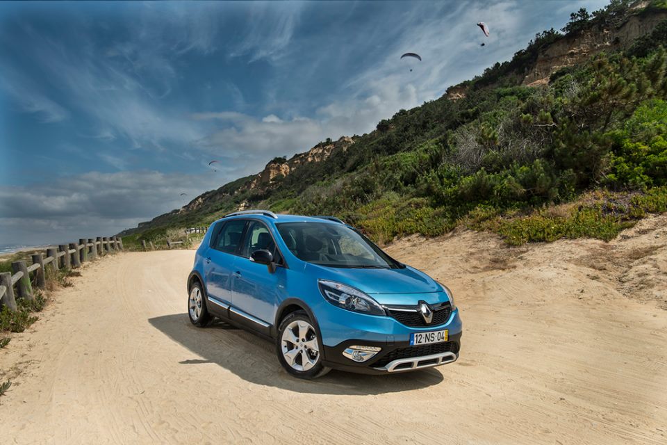 RENAULT SCÉNIC XMOD: VIAGENS DE AVENTURA