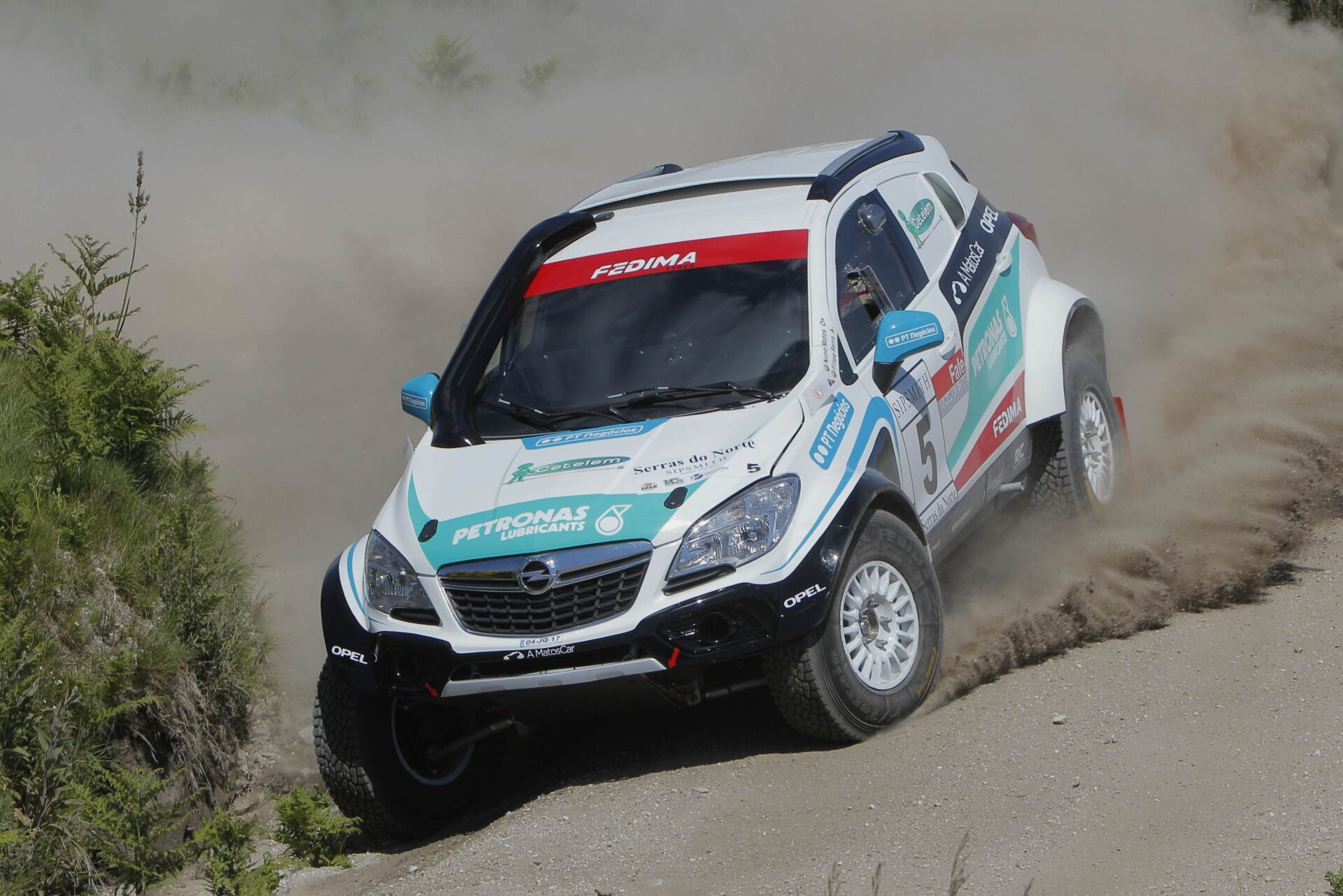 NUNO MATOS SURPREENDE EM FAFE NA ESTREIA OFICIAL DO OPEL MOKKA PROTO NO CAMPEONATO DE PORTUGAL DE TT