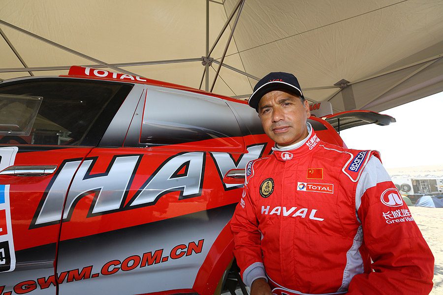 CARLOS SOUSA E MIGUEL RAMALHO ENTRAM A VENCER E LIDERAM DAKAR 2014