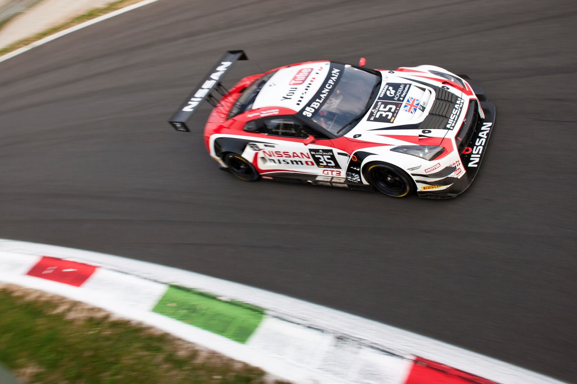 VITÓRIA DA NISSAN EM SILVERSTONE E MIGUEL FAÍSCA ESTREIA-SE NOS LUGARES PONTUÁVEIS NO BLANCPAIN ENDURANCE SERIES