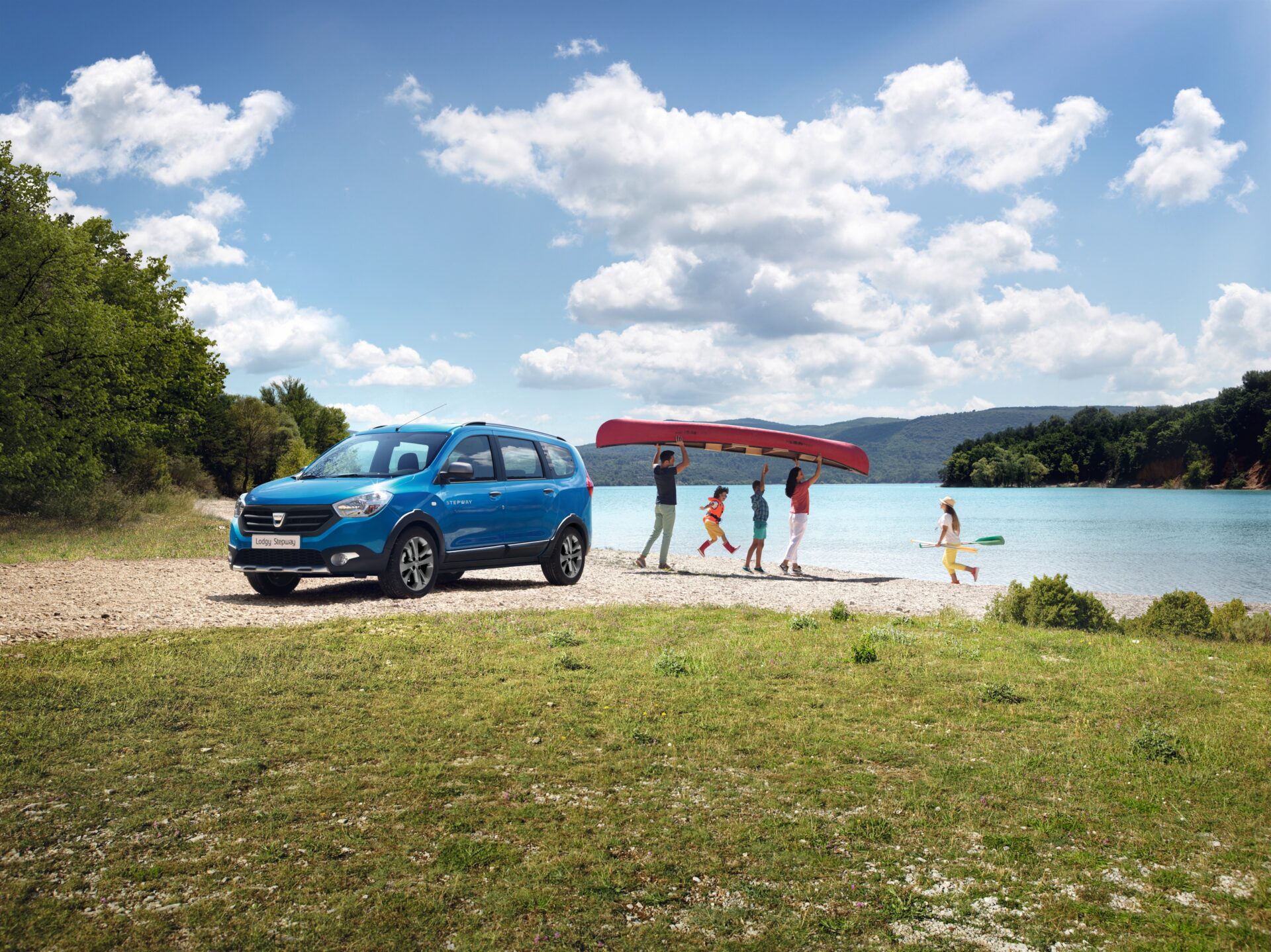 DACIA LODGY STEPWAY: UM MONOVOLUME NADA CONSERVADOR, MAS ACESSÍVEL!