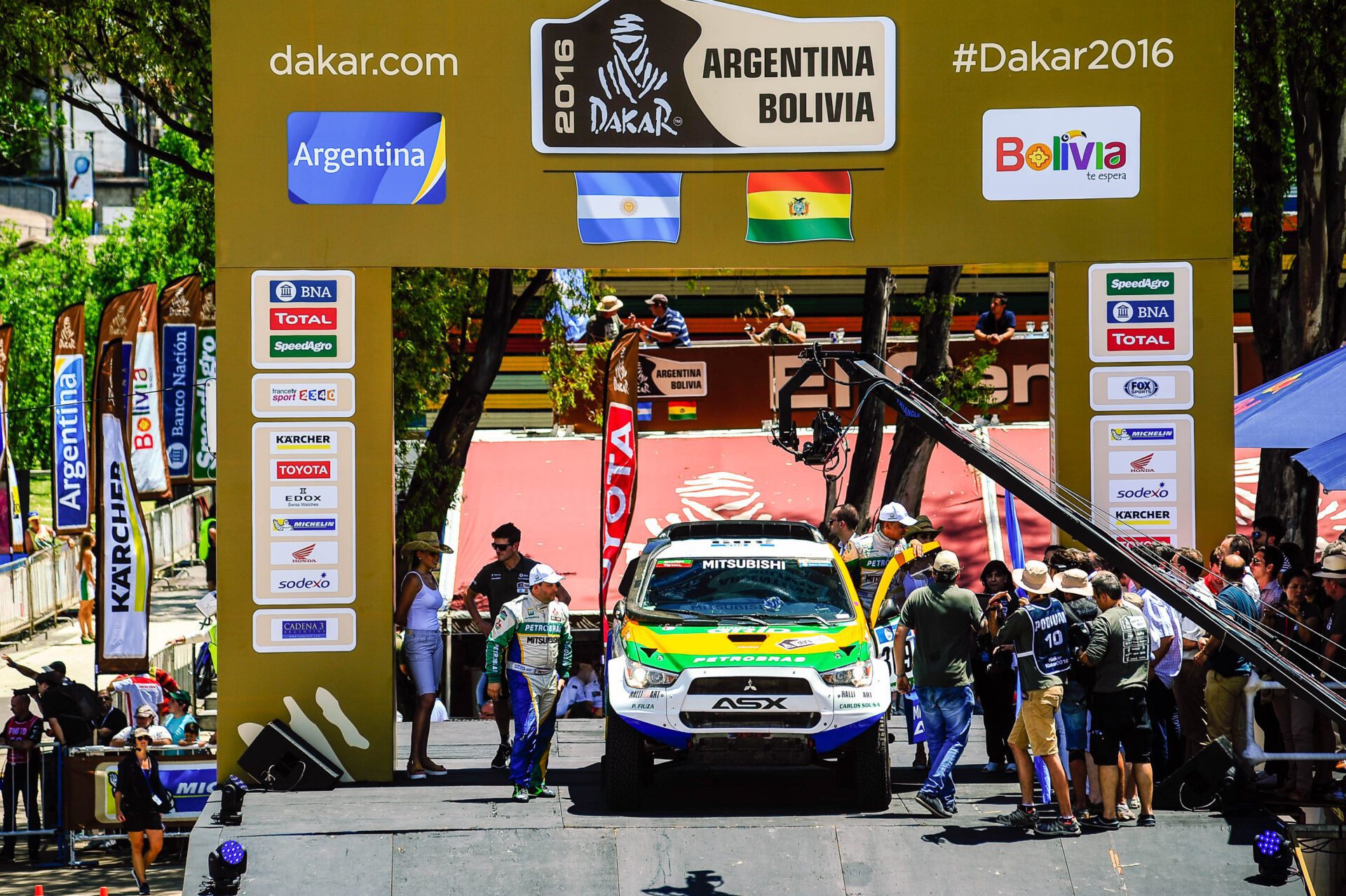 Carlos Sousa iniciou este sábado o 17.º Dakar da sua carreira com um 18.º lugar no Prólogo