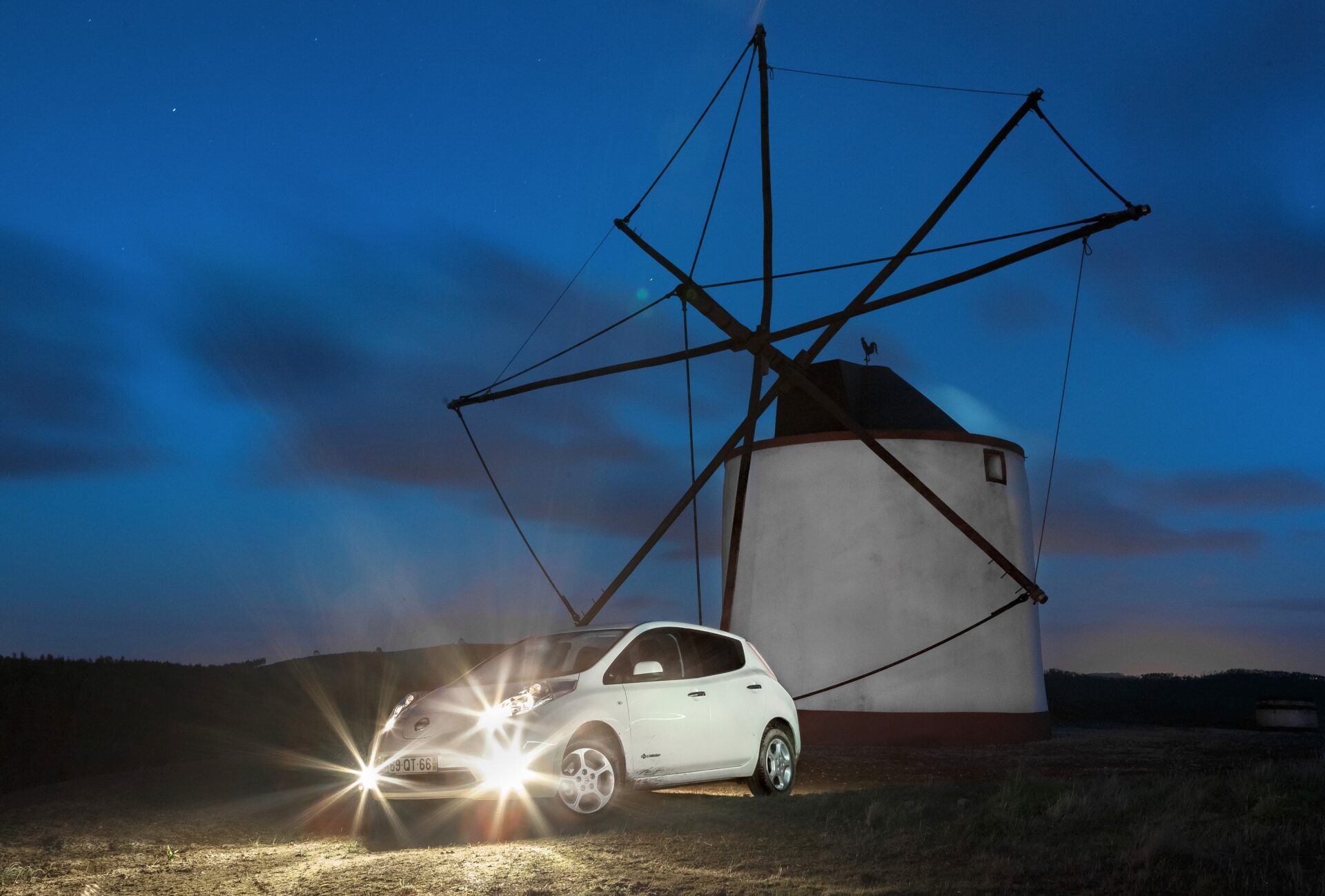 NISSAN LEAF JÁ BATEU RECORDE DE VENDAS EM PORTUGAL!