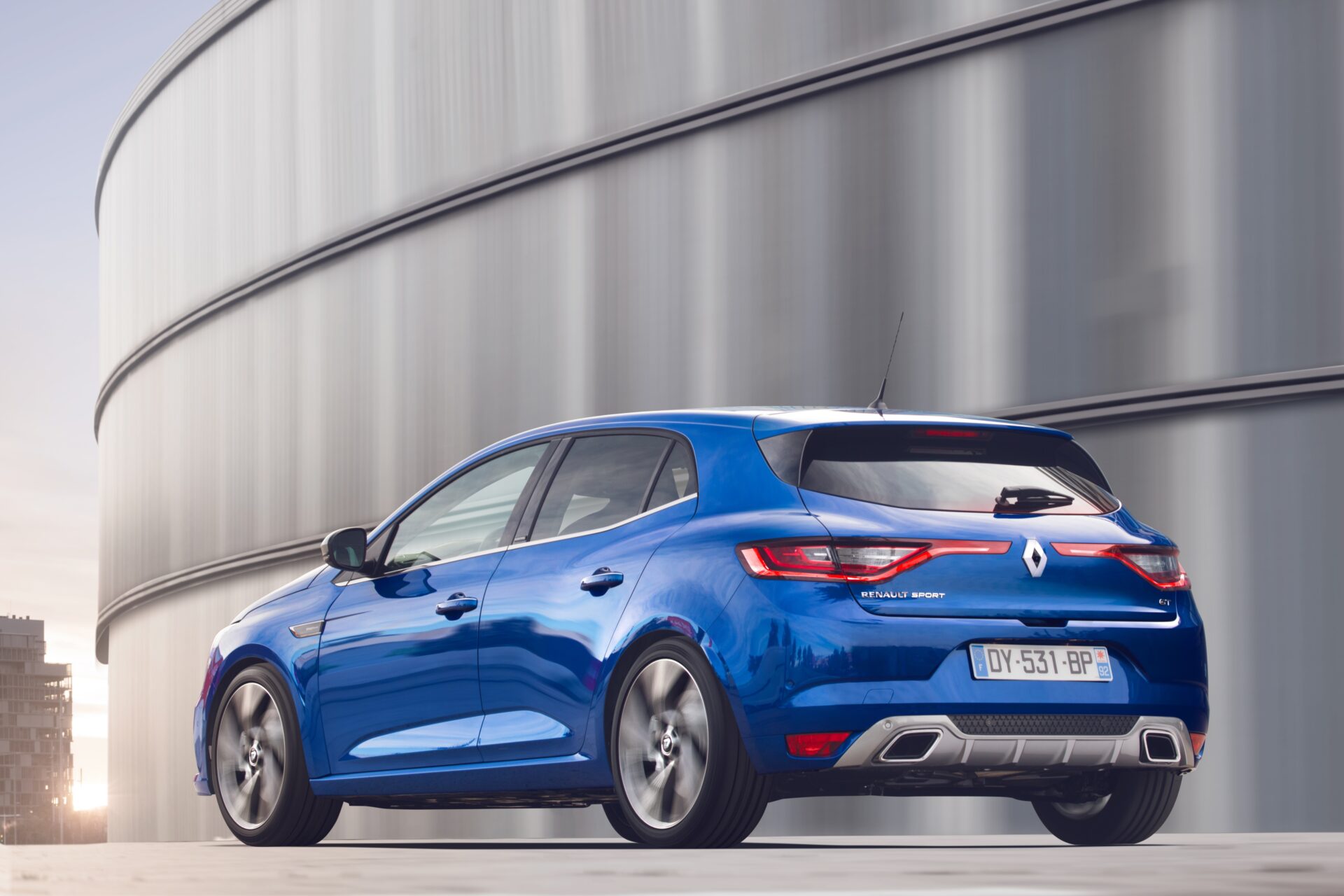 NOVO RENAULT MÉGANE GT dCi 165: RESOLVIDA A QUADRATURA DO CÍRCULO!