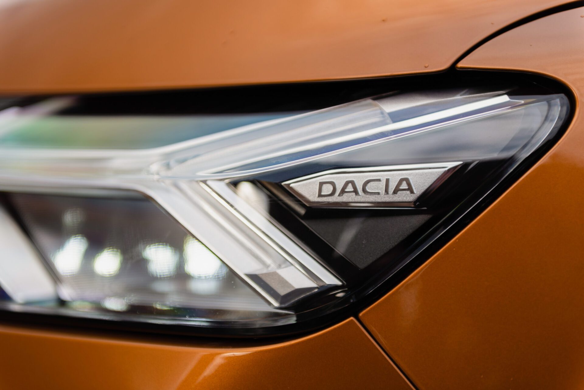 Dacia com nova estrutura em Portugal