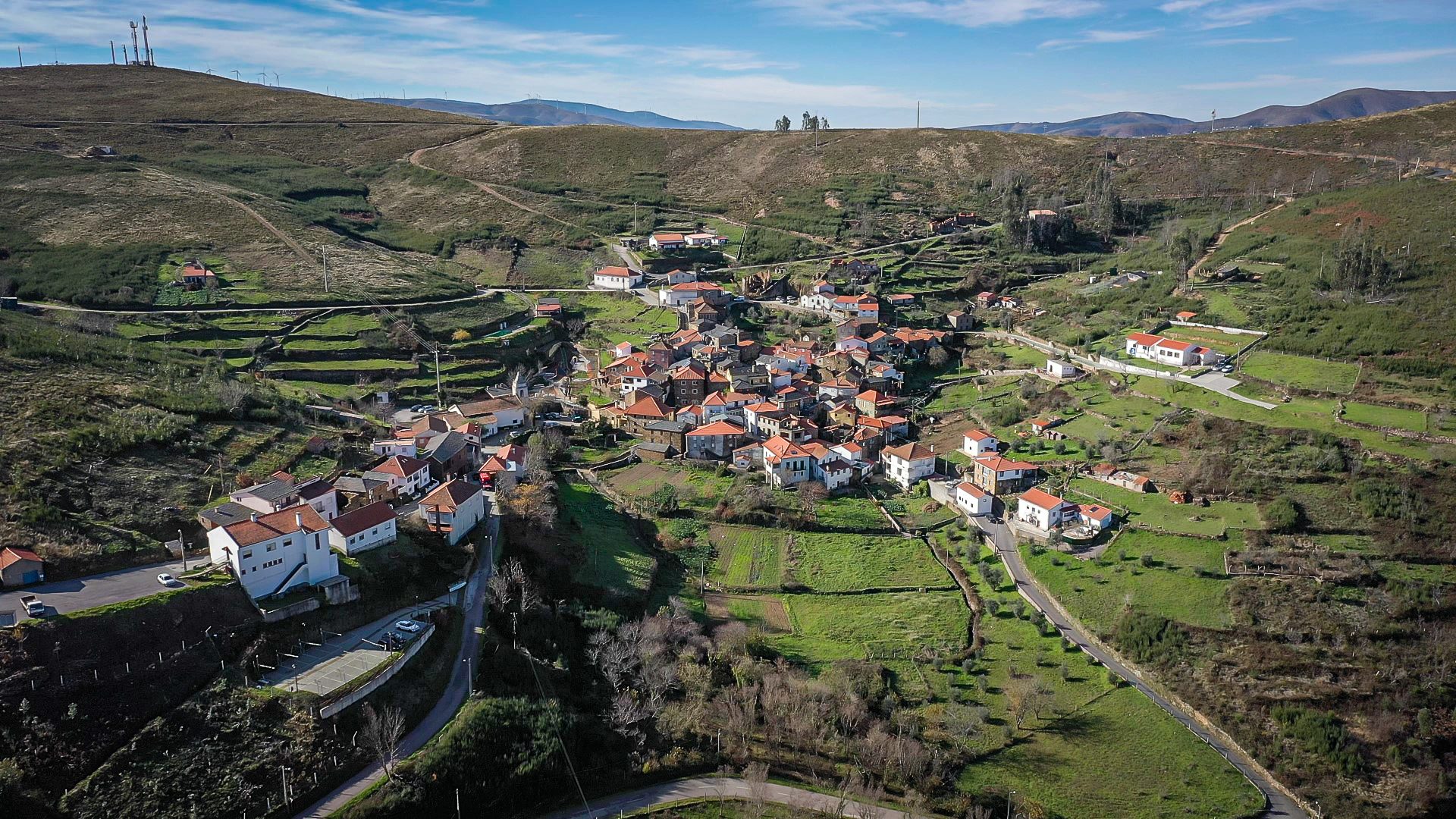 <strong></noscript>Empresa de tecnologia espacial ATLAR fixa-se na aldeia de Fajão em Pampilhosa da Serra</strong>