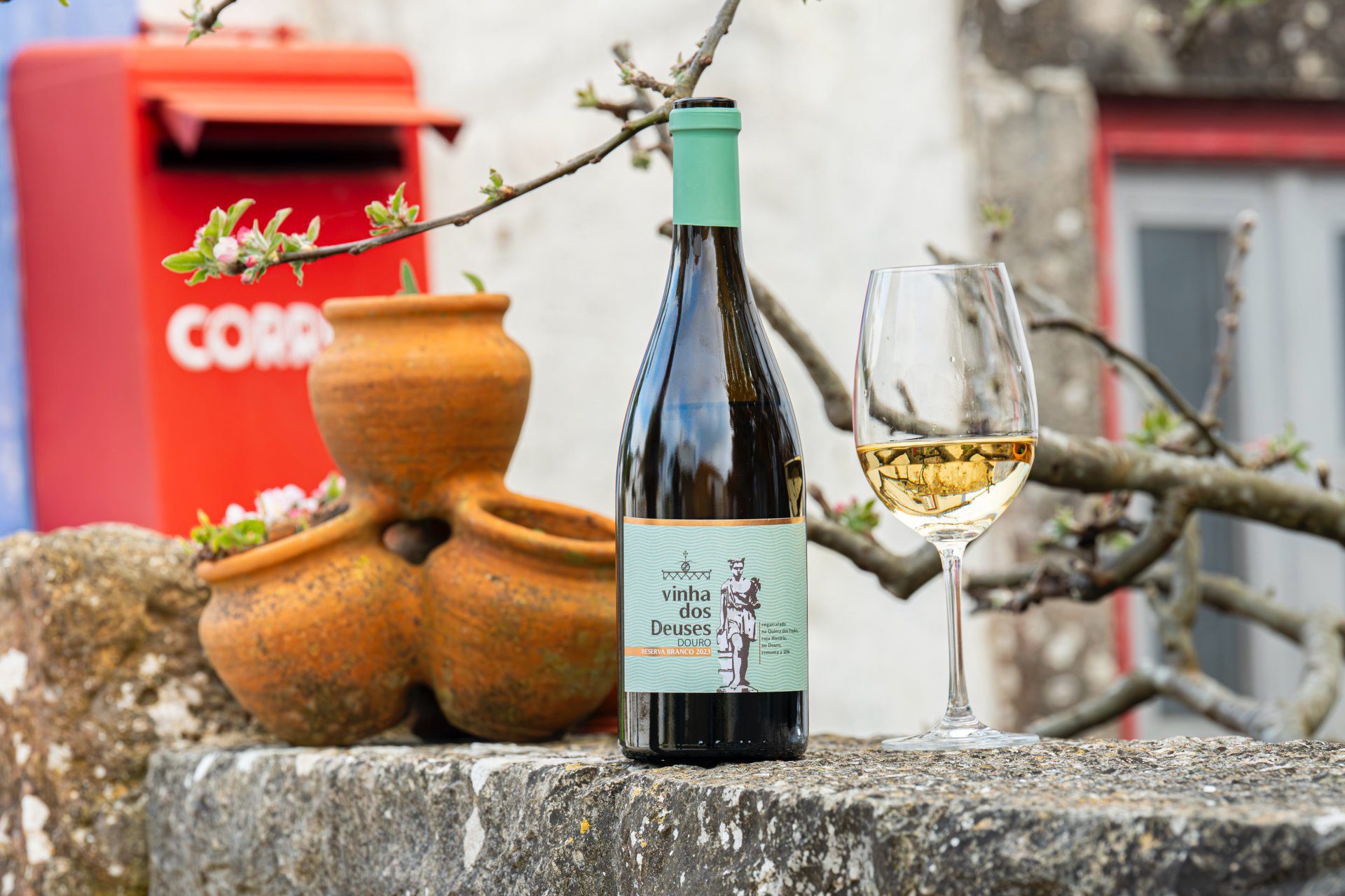 Quinta dos Frades lança novo Vinha dos Deuses Reserva Branco 2023