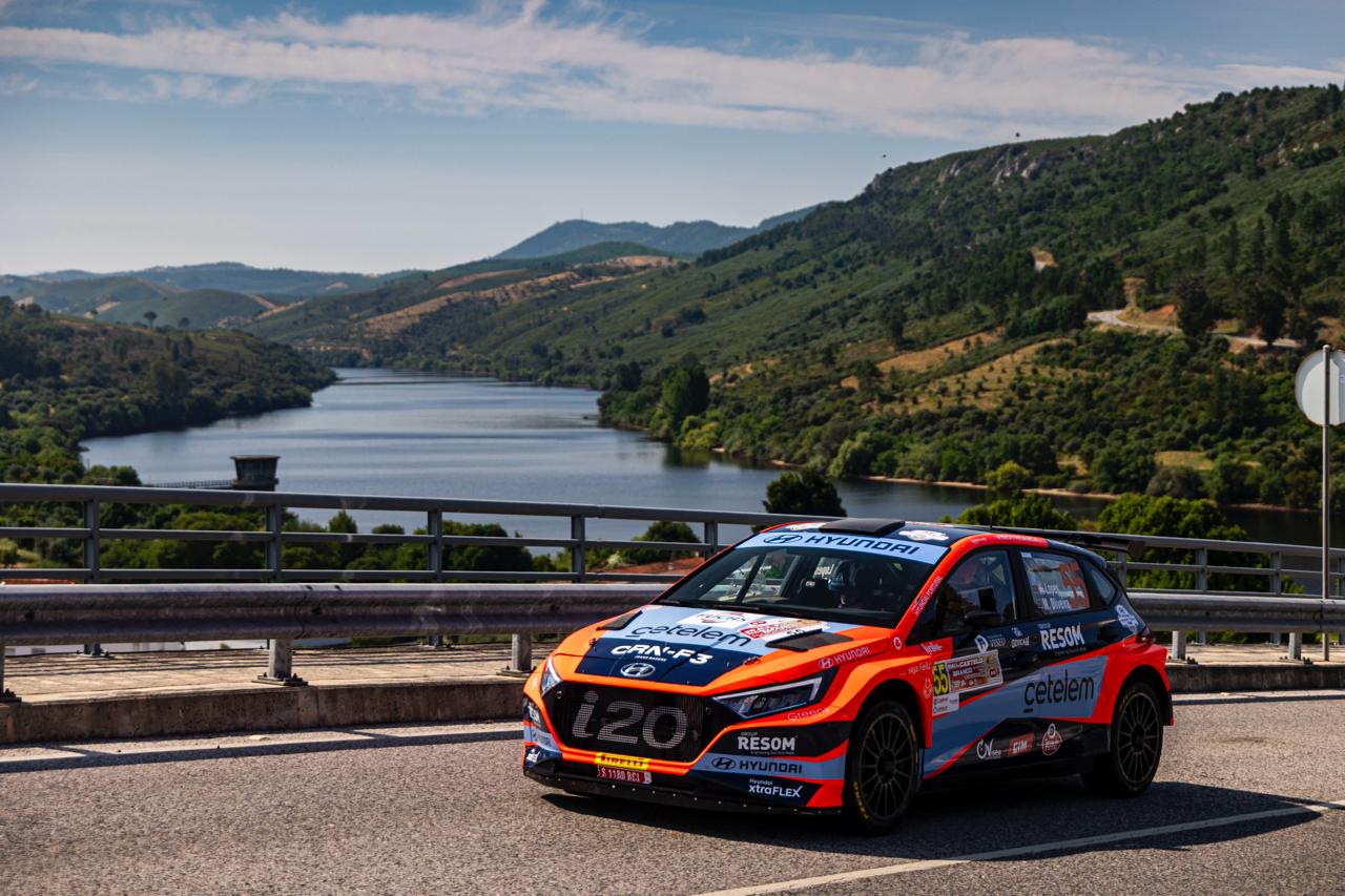 Hugo Lopes e Magda Oliveira vão defender as cores do Hyundai Júnior Team FPAK no Rali da Madeira 