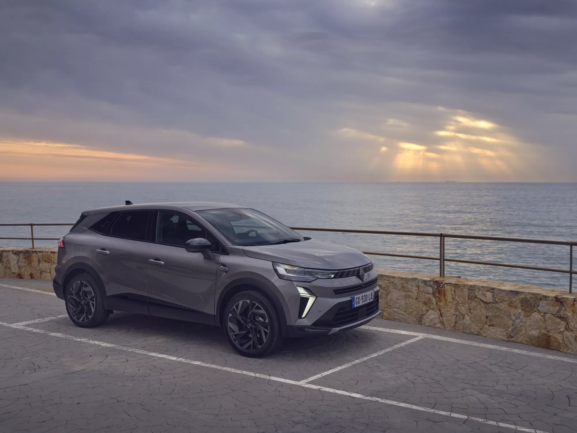 Combustíveis em alta, custos em baixa: Renault reforça oferta GPL com novo motor ECO-G 120 nos modelos Clio, Captur e Symbioz